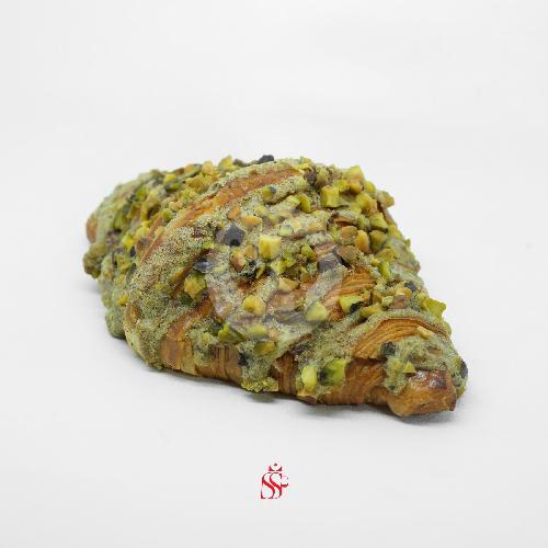 Pistachio raspberry
