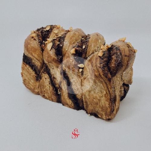Hazelnut Choco Danish