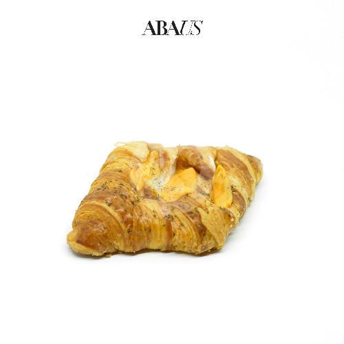 Korean Garlic Croissant