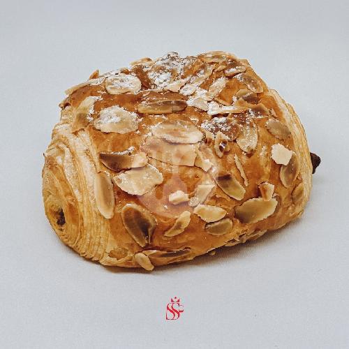 Almond Chocolate Croissant